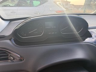 Peugeot 208 2015