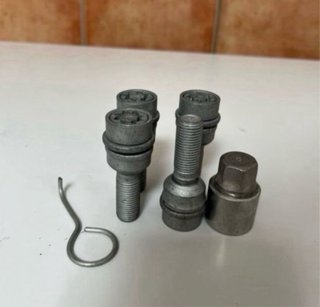 Tornillos ANTIRROBO VW GOLF AUDI Q5 SEAT VW T5T6.1