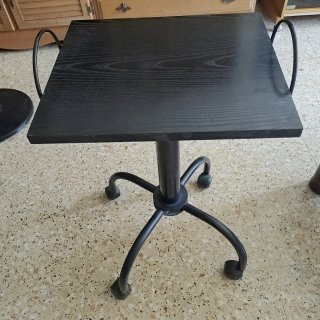 Mesa auxiliar Mobliberica negra