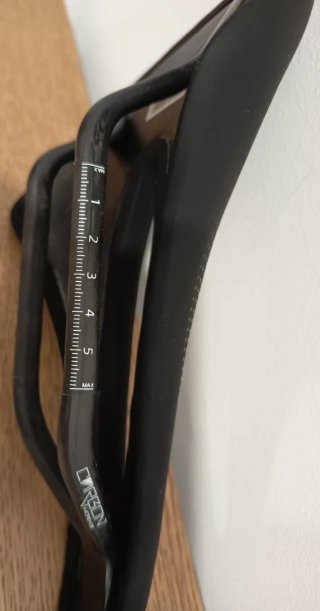 Sillín Bicicleta MTB Fibra Carbono Hliya