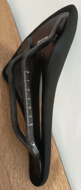 Sillín Bicicleta MTB Fibra Carbono Hliya