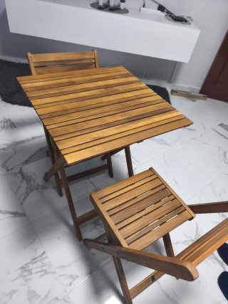Conjunto mesa y 2 sillas madera plegables