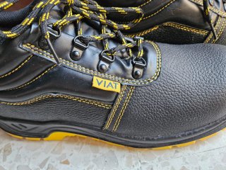 Botas de Seguridad VIAT Talla 45 Nuevas