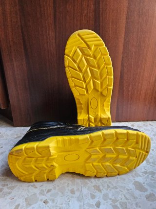 Botas de Seguridad VIAT Talla 45 Nuevas
