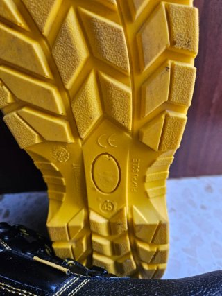 Botas de Seguridad VIAT Talla 45 Nuevas
