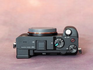 Sony A7C Cámara + FE 28-60mm (0 disparos)