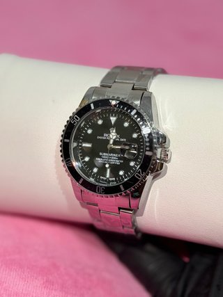 Reloj  Elegante de hombre Negro y Plateado NUEVO