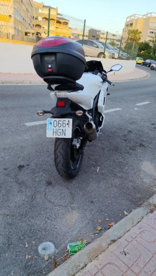 Hyosung GT 125 R