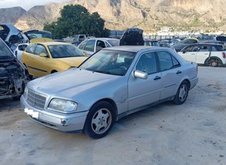 Capot mercedes clase (w202) berlina 250 td 469005