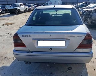 Capot mercedes clase (w202) berlina 250 td 469005
