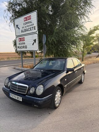 Mercedes-Benz Clase E 1996