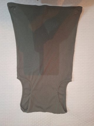 Camiseta básica Naf Naf verde oliva talla S