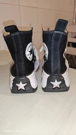 Converse Run Star Hike negras y blancas