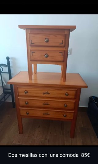 1 Cómoda y 2 mesillas madera miel