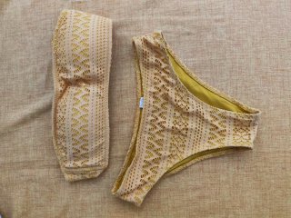 Bikini traforato beige/giallo