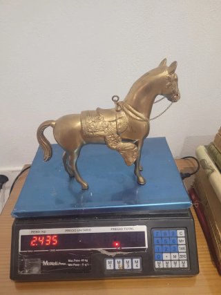 Figura decorativa Partir rebajada