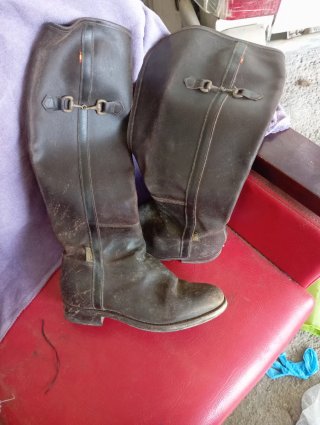 Botas de cuero marrones