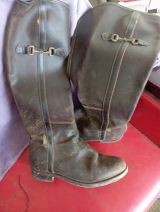 Botas de cuero marrones