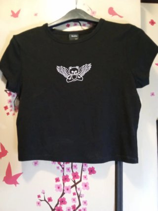 Camiseta Bershka Oso Alado
