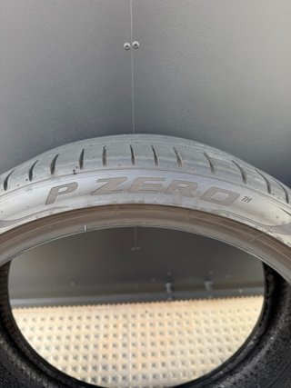 Neumático Pirelli P Zero PZ4 235/35/19