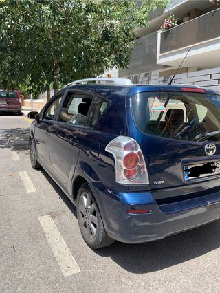 Toyota Corolla verso 2005