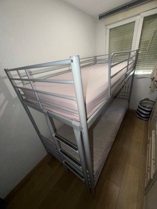 Cama litera metálica gris