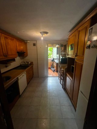 Alquiler habitación para chica sola.