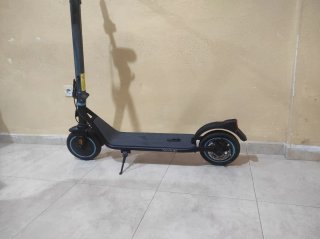 Patinete Eléctrico Negro