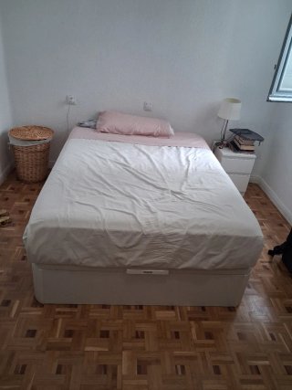 Muebles dormitorio: Armario, Cómoda y Canapé