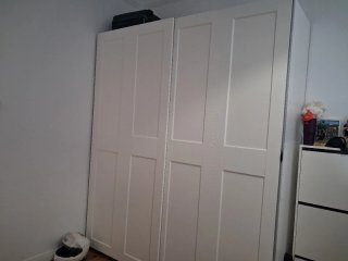 Muebles dormitorio: Armario, Cómoda y Canapé