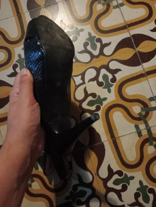 Zapatos de tacón negros con plataforma