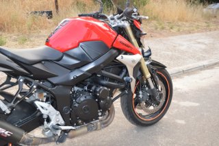 Suzuki GSR 750 Naked