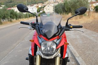 Suzuki GSR 750 Naked