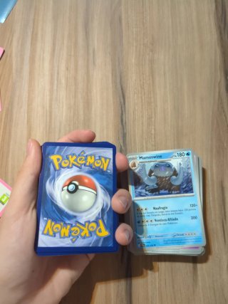 Colección de cartas Pokémon (más de 120)