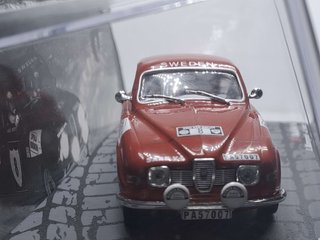 Saab 96 V4 #8 Rally Sweden 1972 1:43 IXO