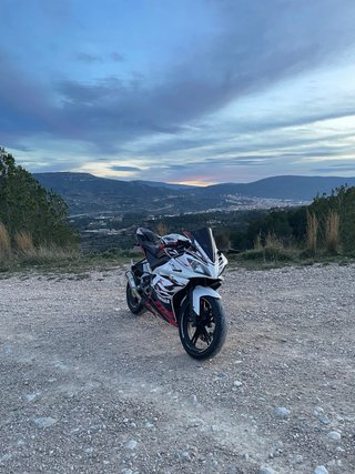 Yamaha YZF 125 R