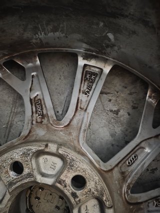 Llantas Audi R18 8W0601025FM