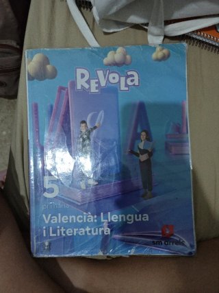 Revola valencià : Llengua i Literatura 5 Primària