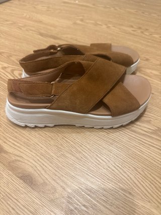 Sandalias Clarks Beige/Marrón