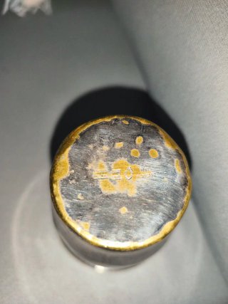 Vaso antiguo bañado en plata