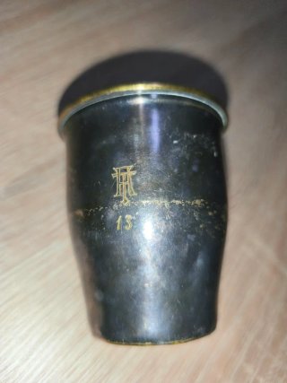 Vaso antiguo bañado en plata