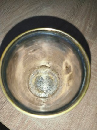 Vaso antiguo bañado en plata