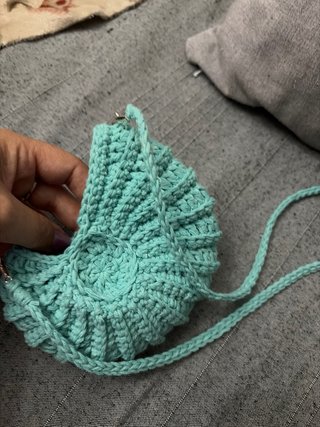 Bolsito concha crochet niña