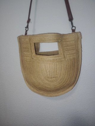 Bolso  paja artesanal multicolor, no araña la ropa