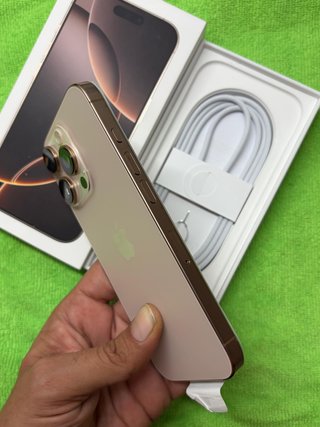 iPhone 16 Pro 128Gb Gold titanio  92% Batería
