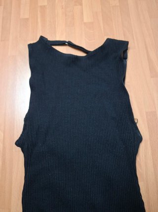 Vestido midi negro espalda descubierta