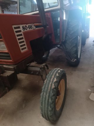 Tractor Fiat 8066