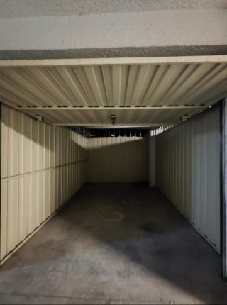 Garaje/trastero con portón