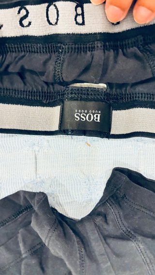 2 Pares Hugo Boss Slips Negros