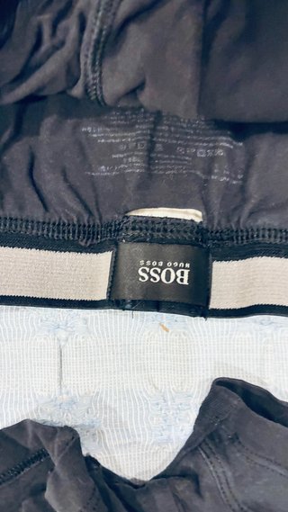 2 Pares Hugo Boss Slips Negros